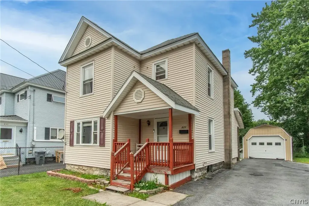 826 Ann Street, Watertown City