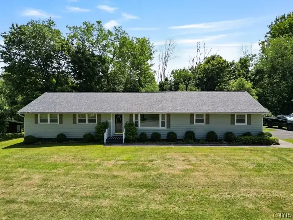 17 Harts Hill Parkway, Whitestown