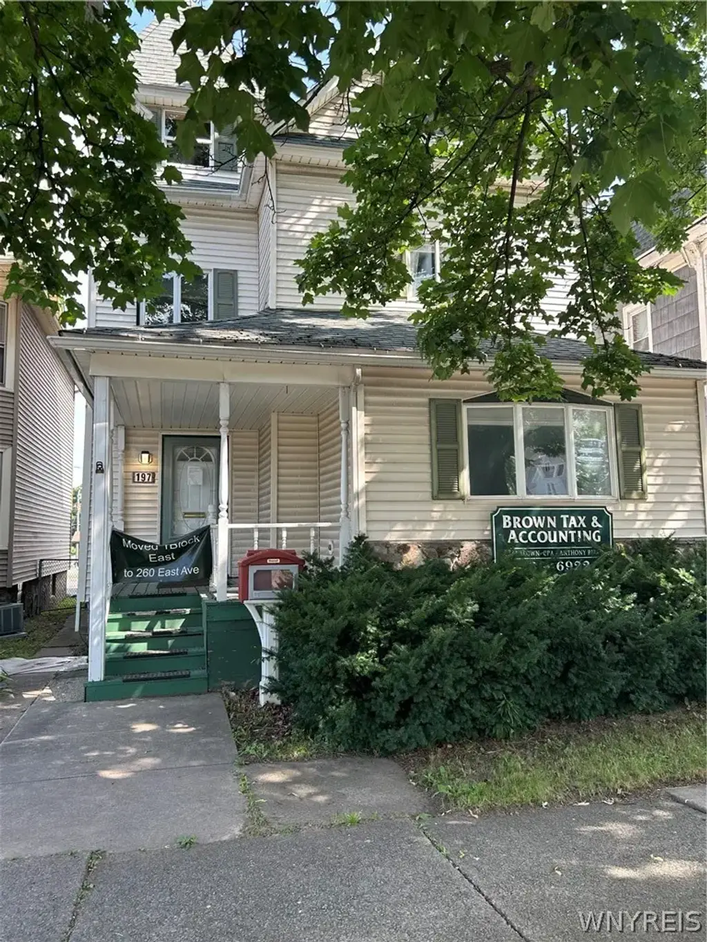 197 East Avenue, Lockport City