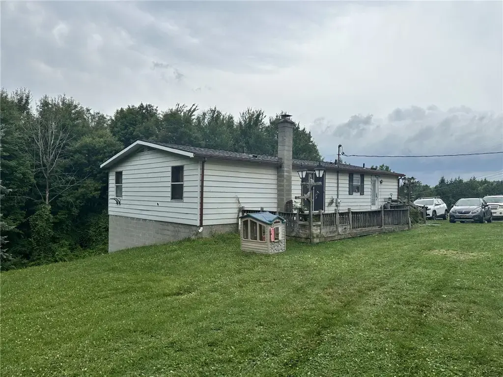 6350 Stong Hill Road, Sparta