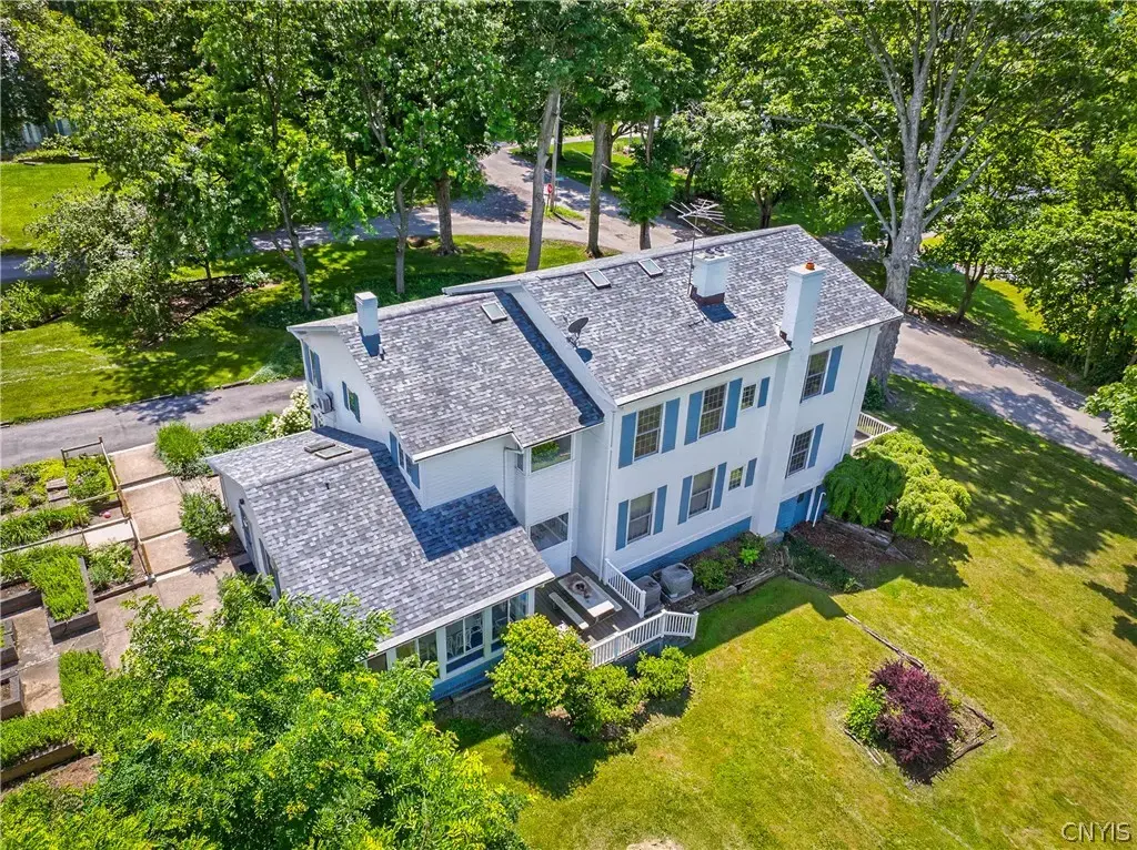 7355 Mcadam Road, Marshall