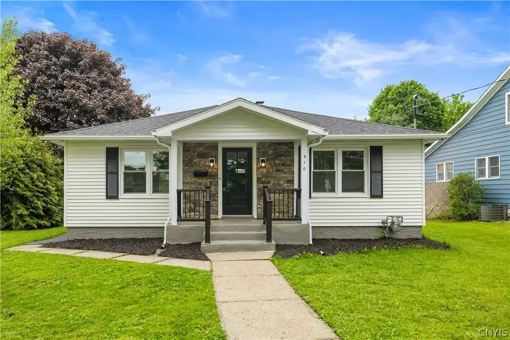 910 Mckinley Avenue, Rome