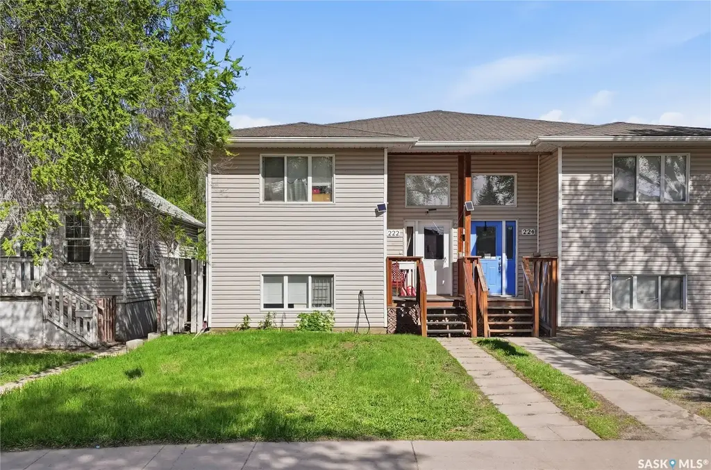 222 V Avenue S, Saskatoon