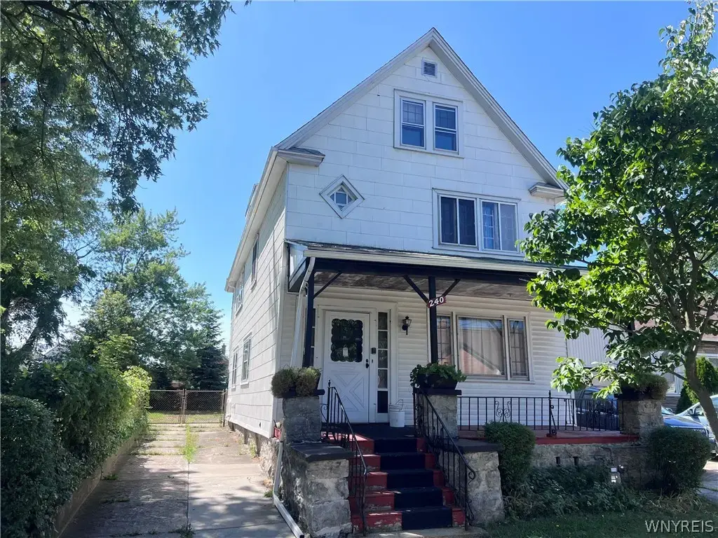 240 Longnecker Street, Buffalo