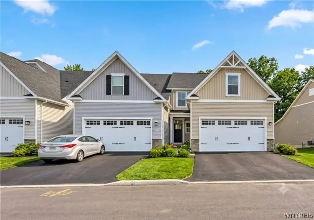 173 Sandstone Circle, Grand Island