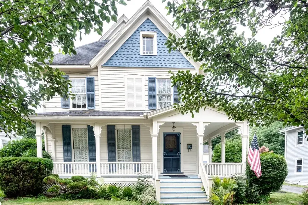58 Center Street, Geneseo