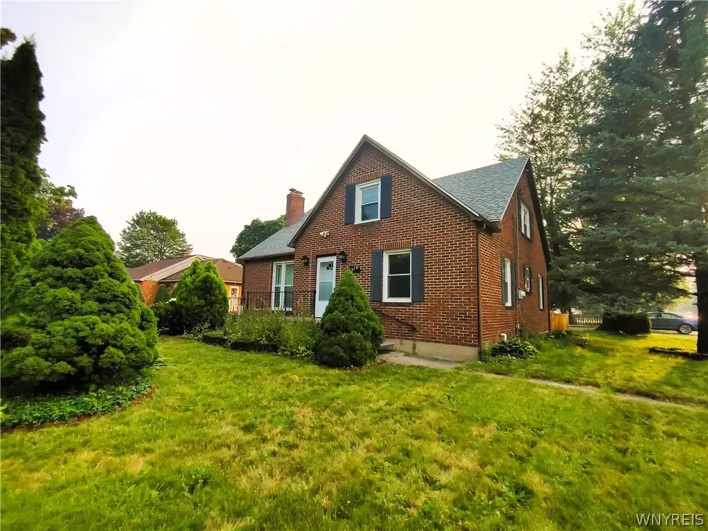 375 Beattie Avenue, Lockport City