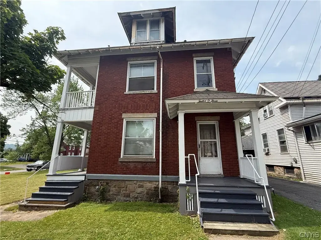 1203 Noyes Street, Utica