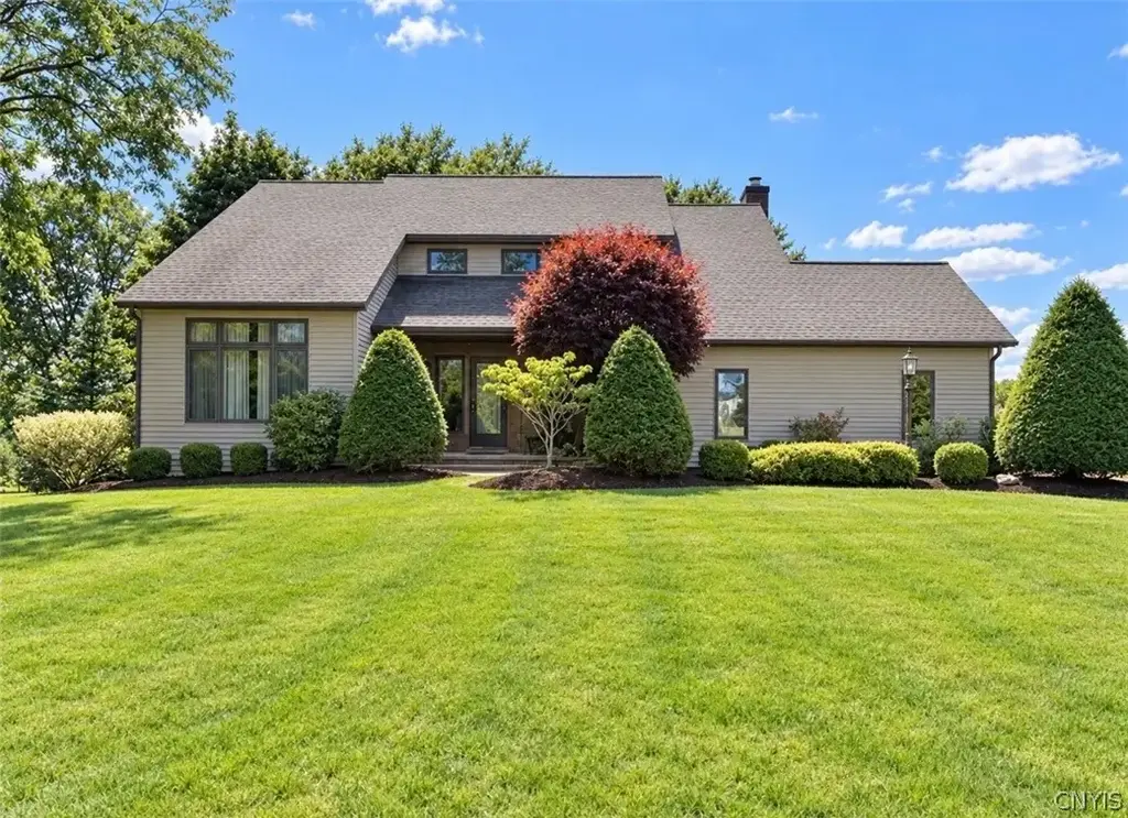 6125 Oakridge Road, Owasco
