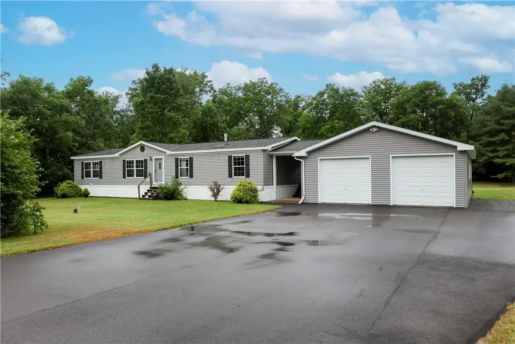 131 Church Road, Erin
