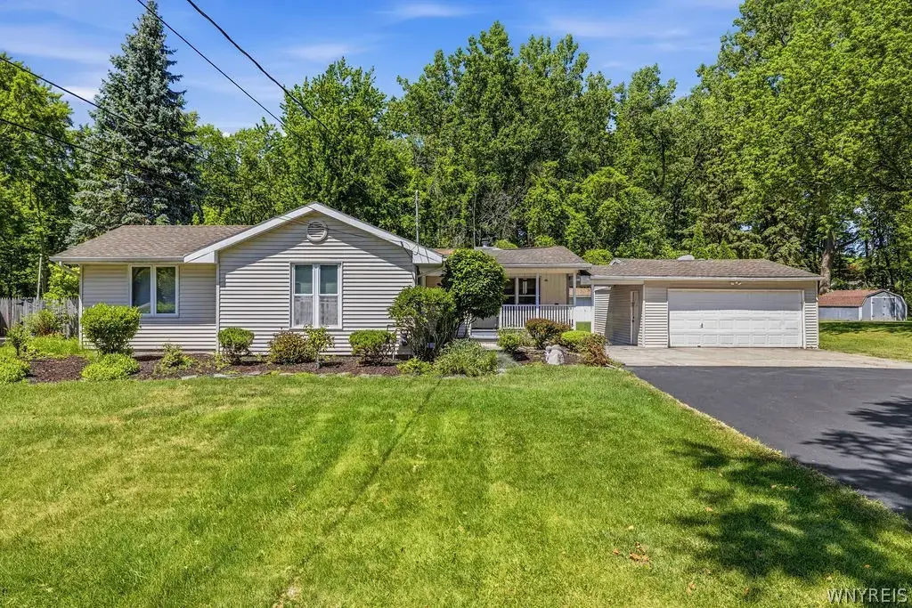 150 N French Road, Amherst