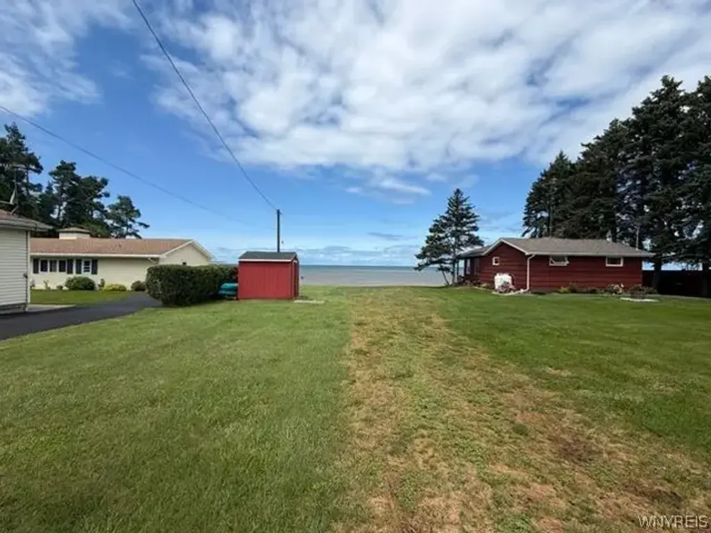 9087 Lakeshore Drive, Somerset