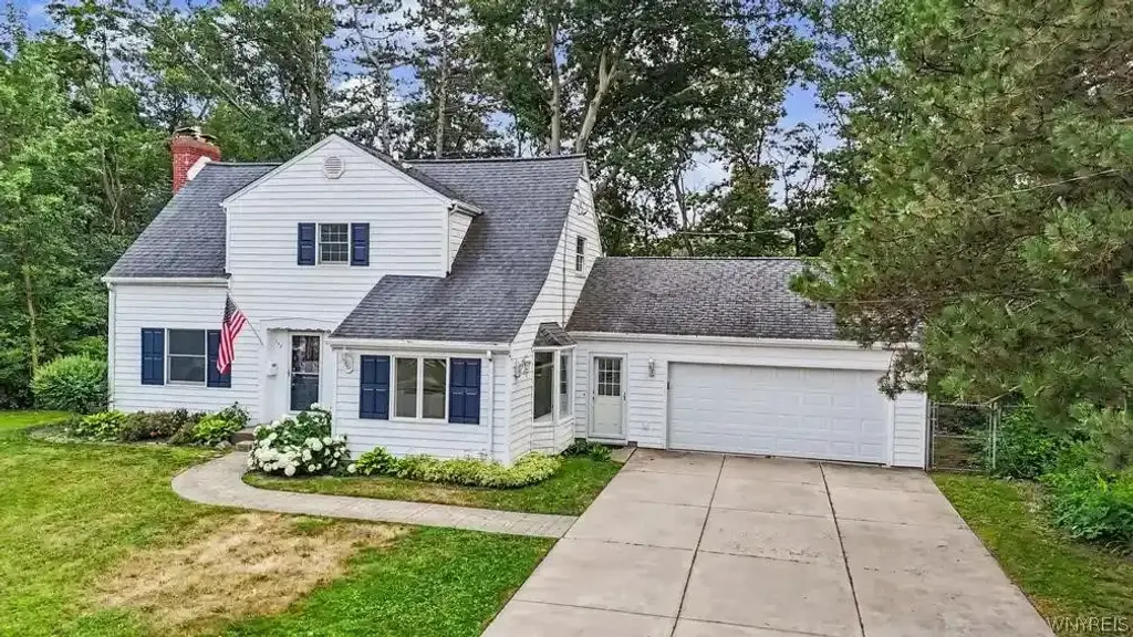 758 Pasadena Avenue, Niagara Falls