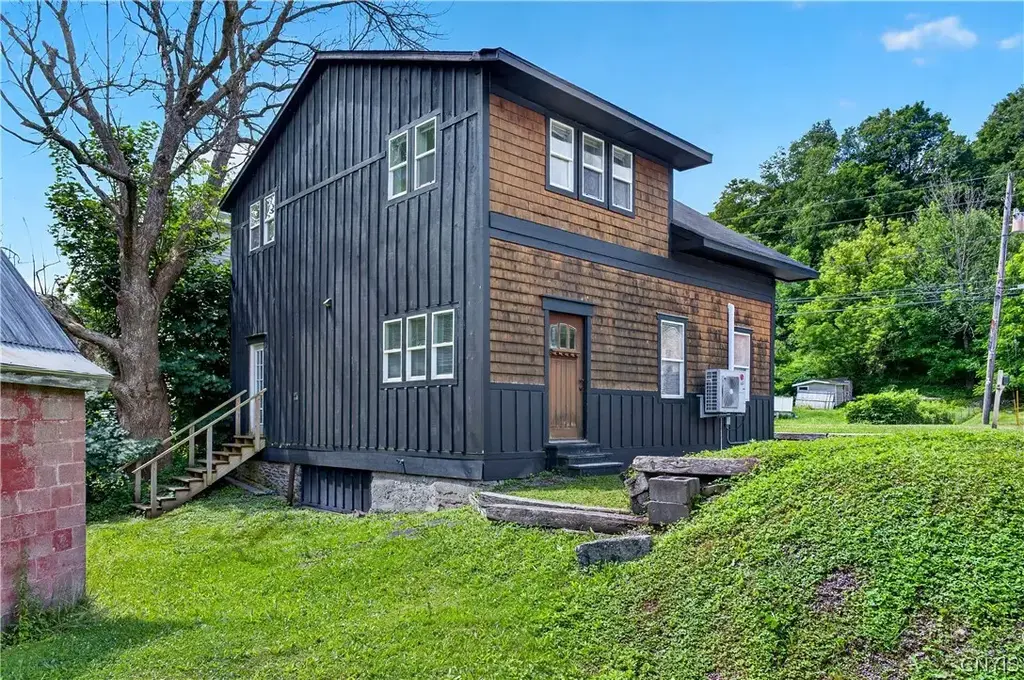 2560 Erieville Road, Nelson