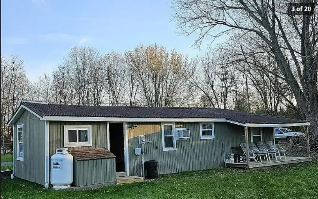 9548 Hickory Sylpk Row, Wayne