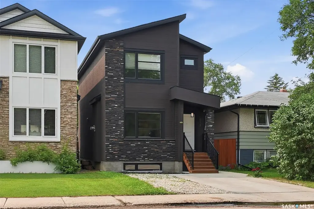 1513 Prince Of Wales Avenue, Saskatoon