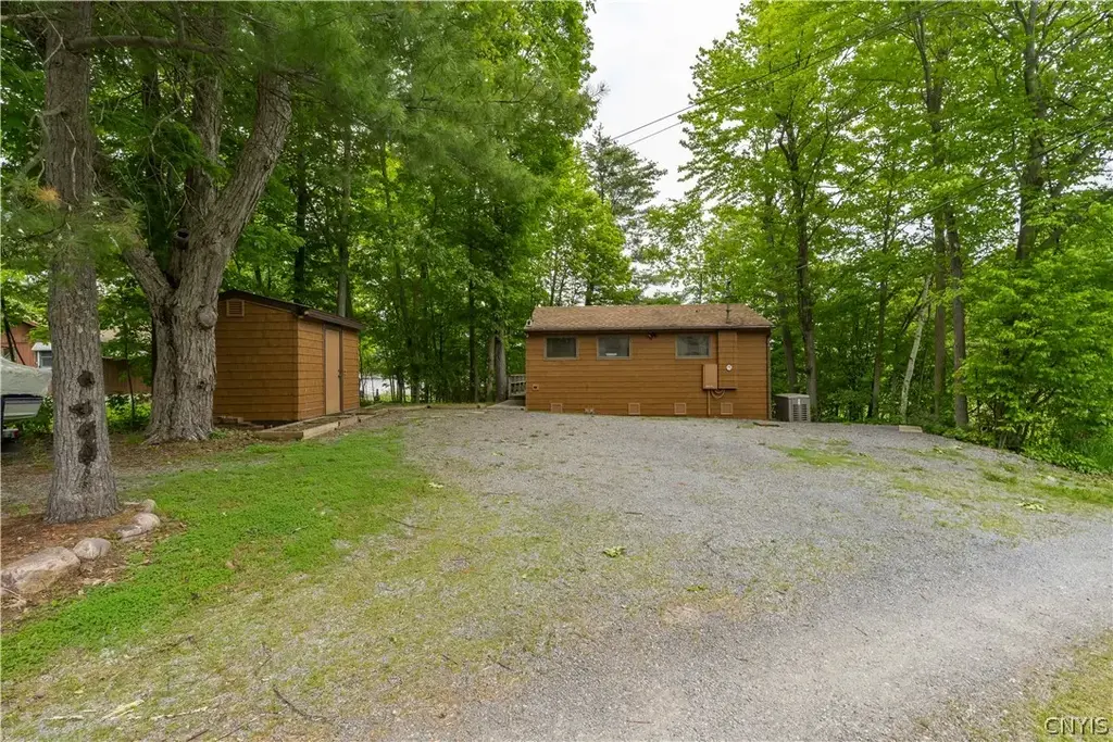 18561 E View Drive, Orleans