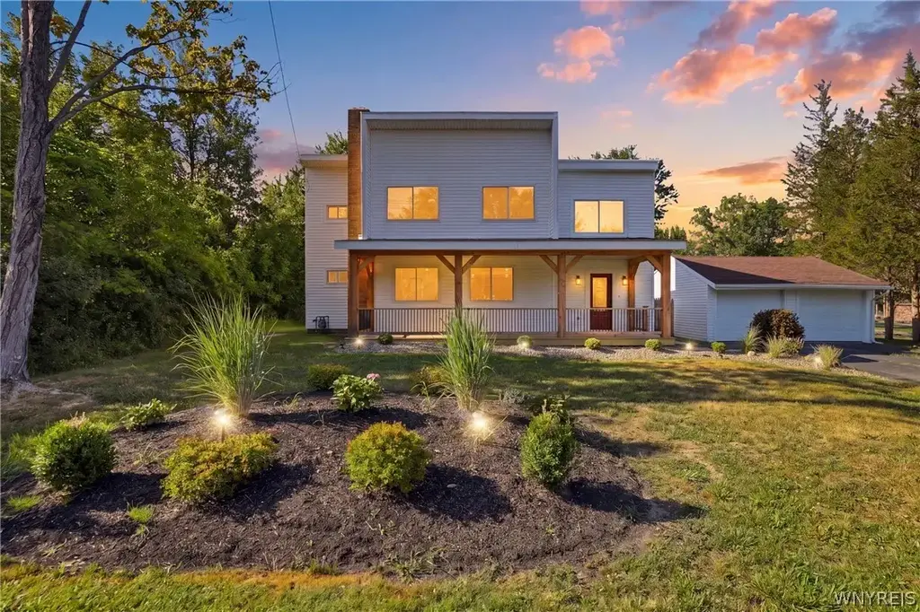 789 Lake Street, Evans