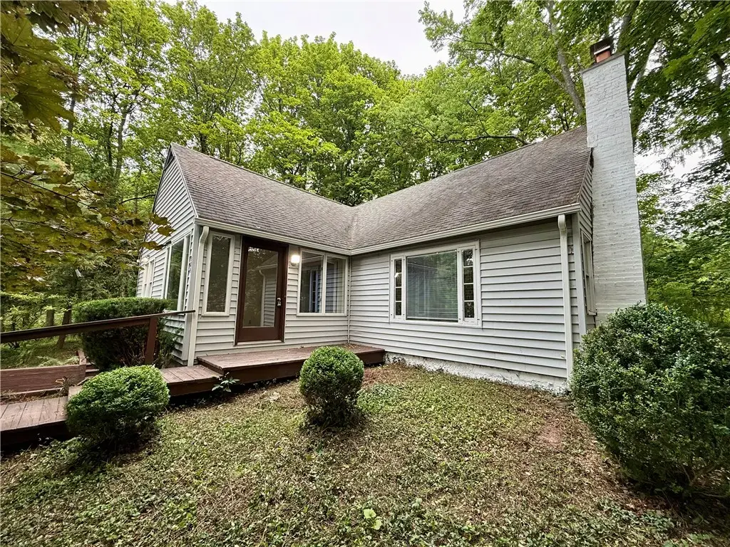325 Highland Road, Ithaca Town