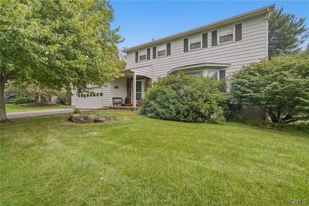 4744 Edgeworth Drive, Manlius