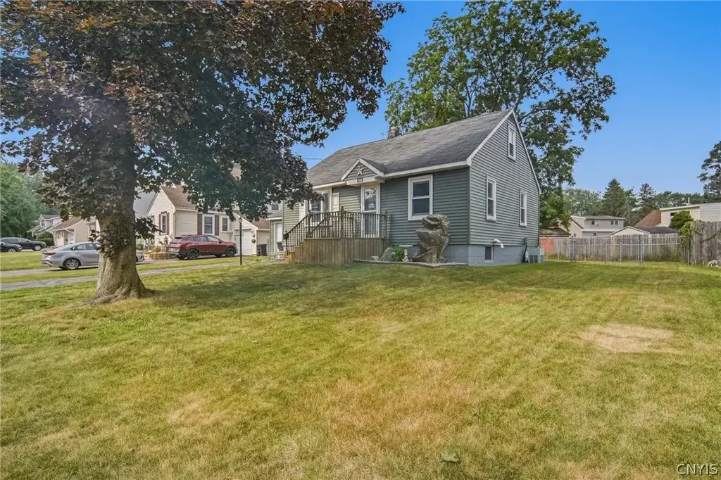 104 Forest Drive, Cicero
