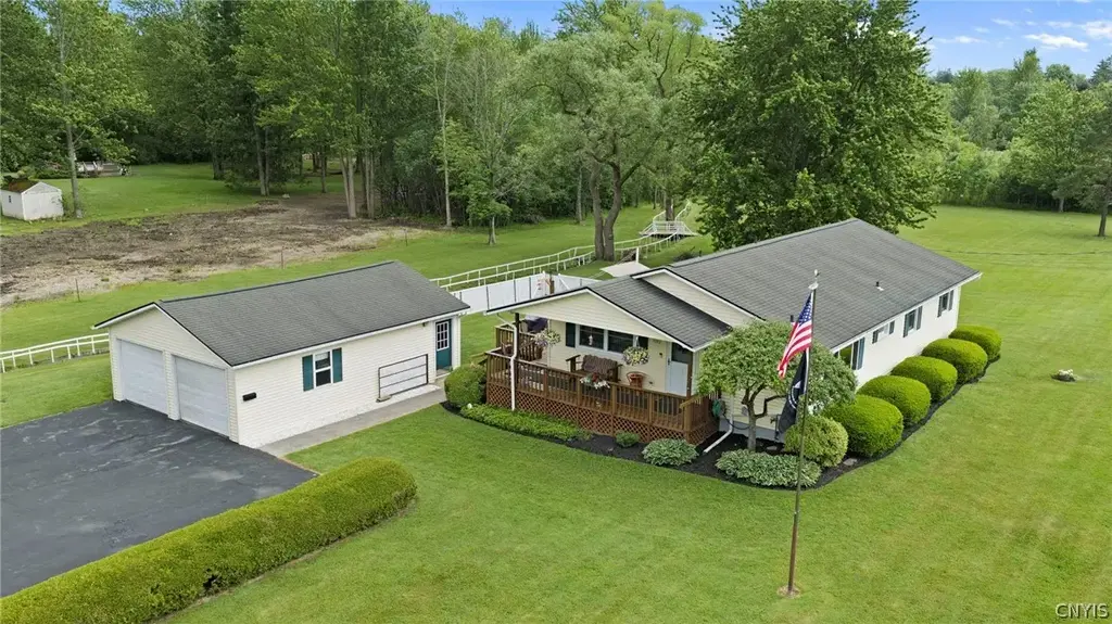 1092 Jewett Road, Skaneateles