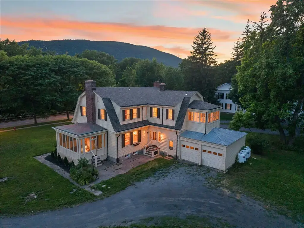 148 River Street, Middleburgh