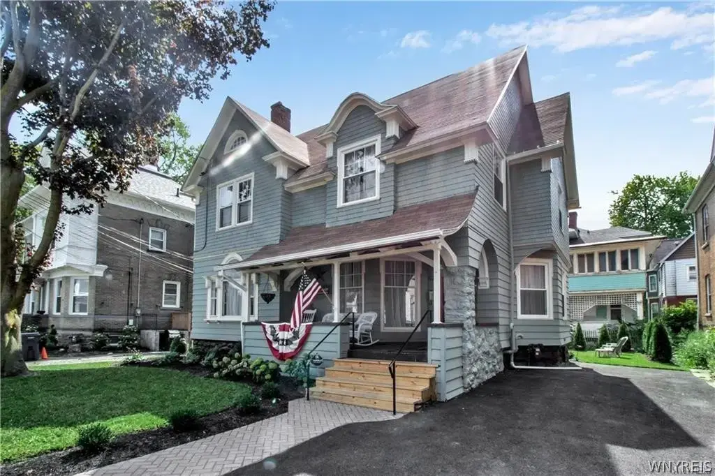 623 Buffalo Avenue, Niagara Falls