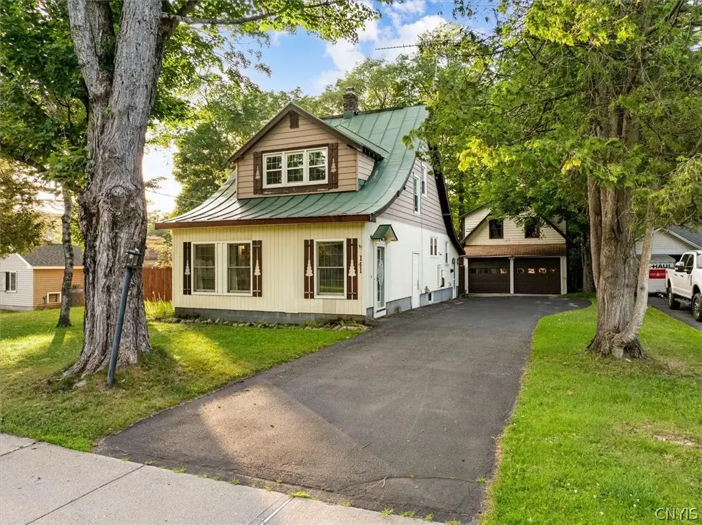 141 Fern Avenue, Webb