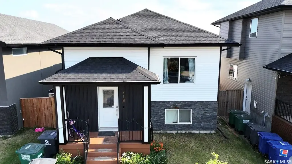 418 Ells Way, Saskatoon