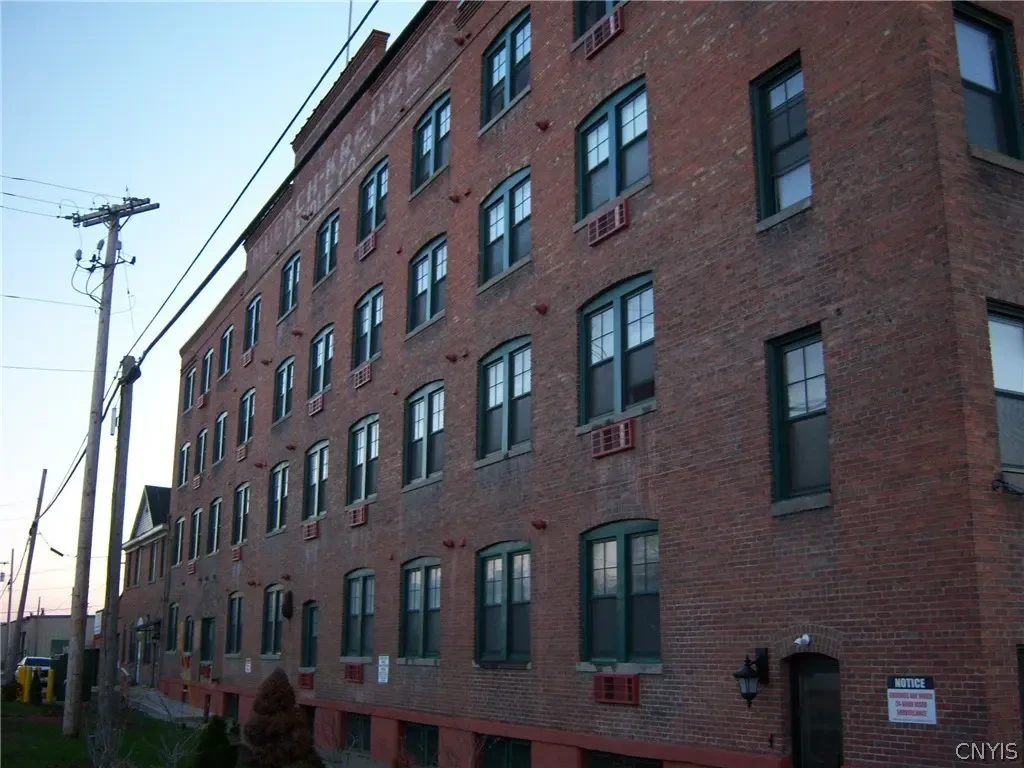 617 E Hiawatha Boulevard # 4, Syracuse