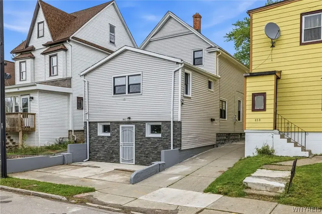 961 Tonawanda Street, Buffalo