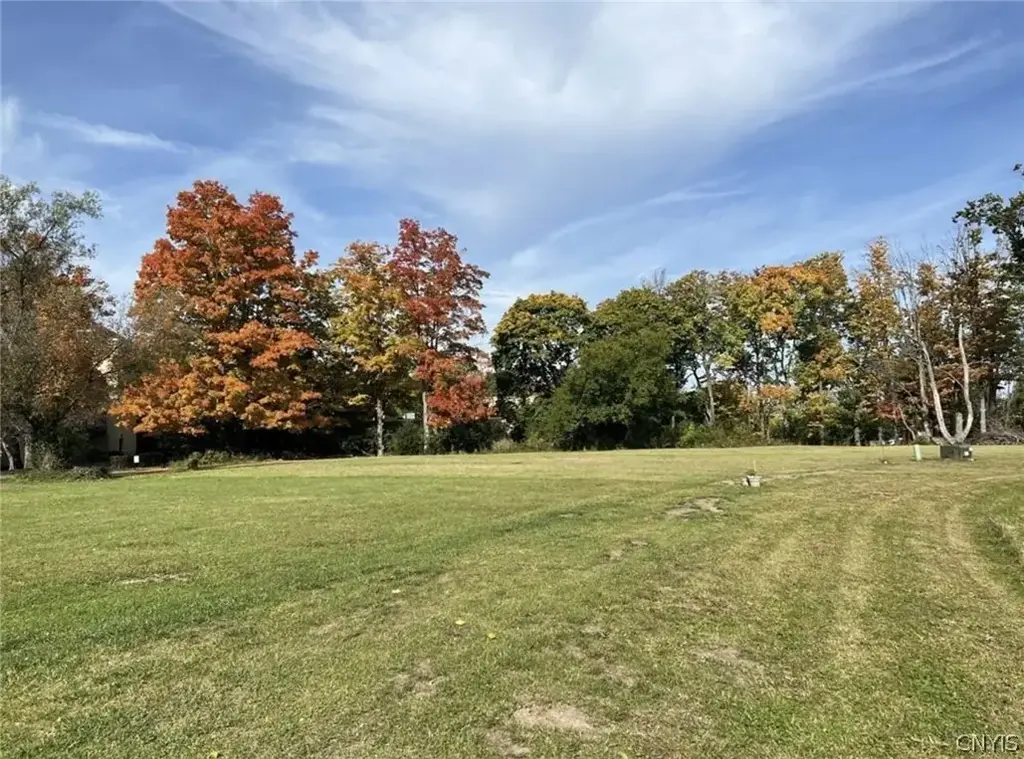 110 Southgate Road, Utica
