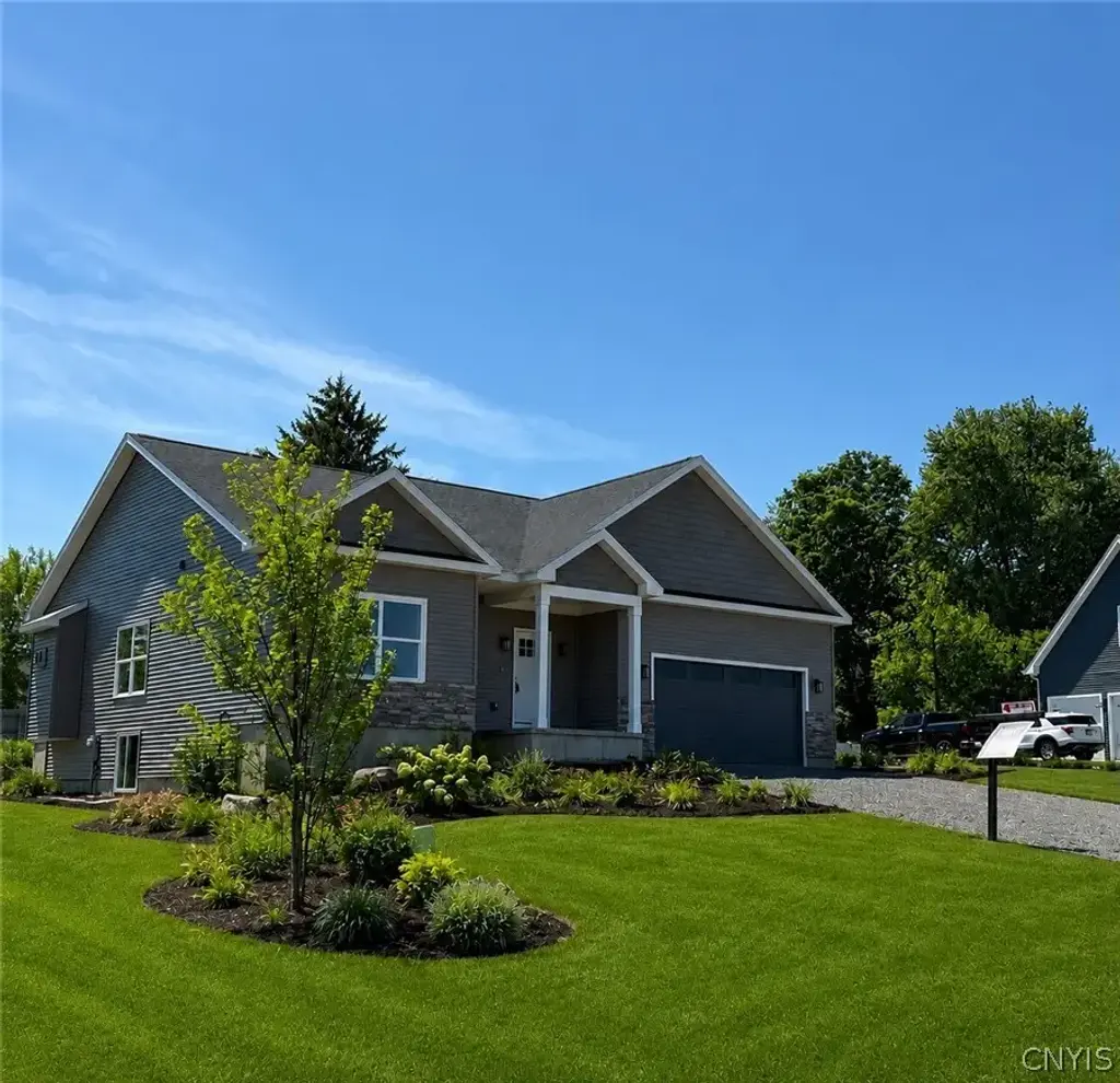 216 Lexi Lane, Van Buren