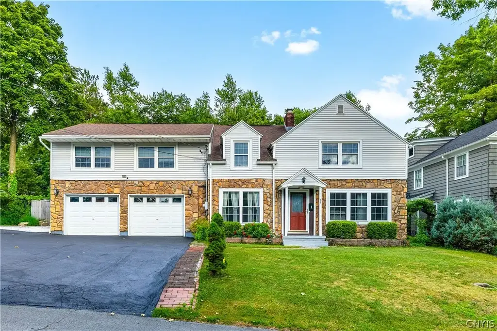 25 Hollister Avenue, Utica