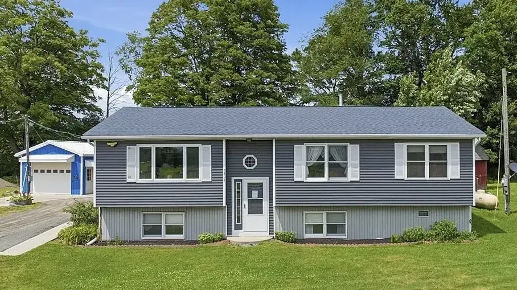 6807 County Route 15, Bath