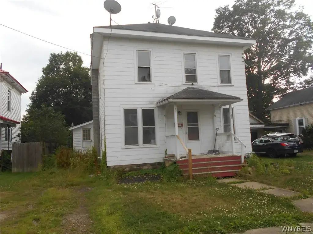 5 2nd Avenue, Franklinville