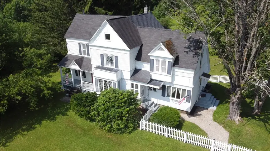 309 County Road 7, Mc Donough