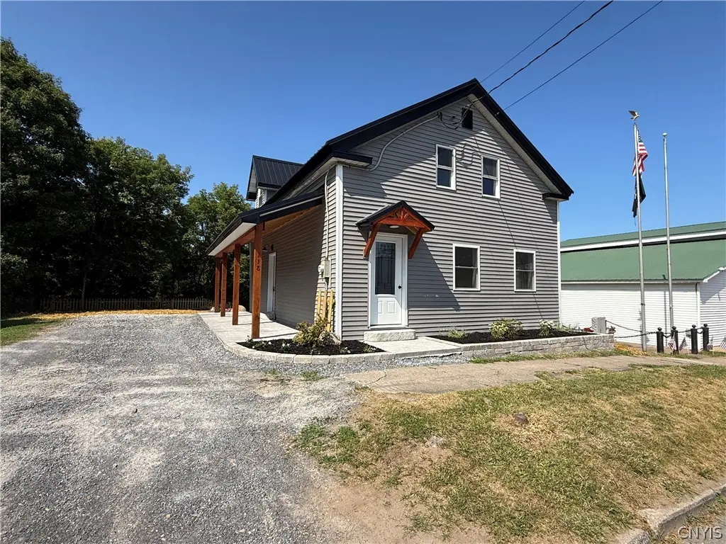 Photo of Listing #S1701570