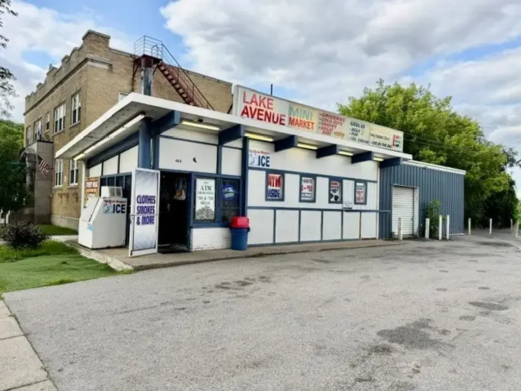 460 Lake Avenue, Rochester