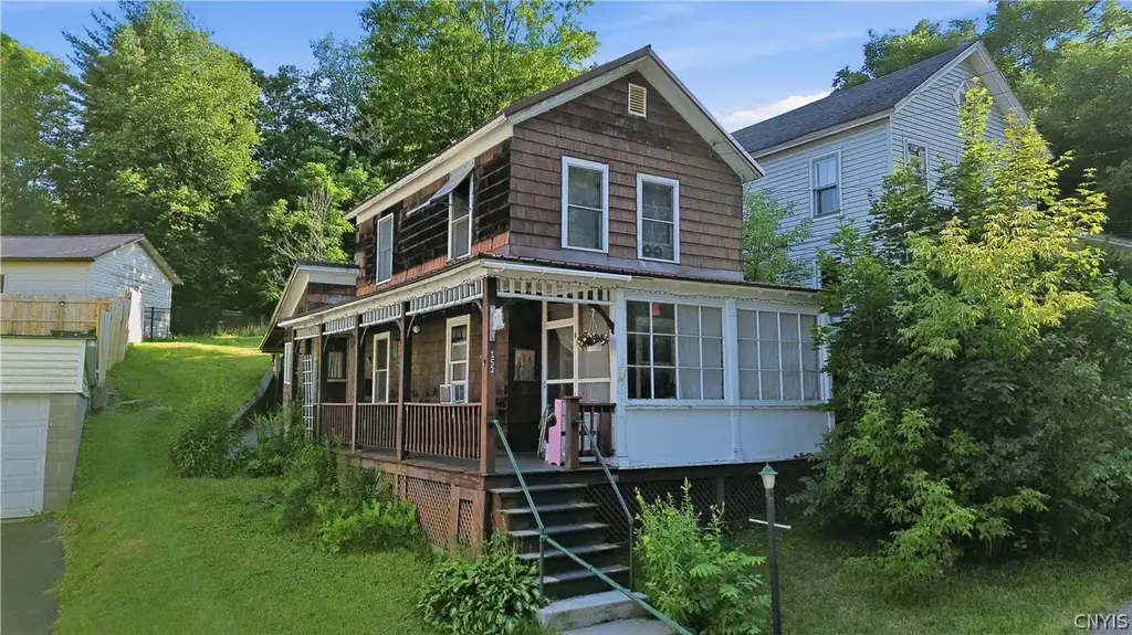 152 Furnace Street, Little Falls City
