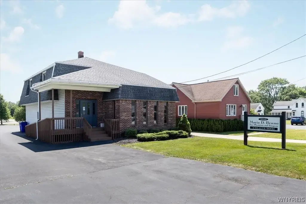 3723 Seneca Street, West Seneca