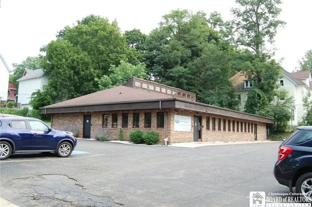 333 E 5th Street, Jamestown