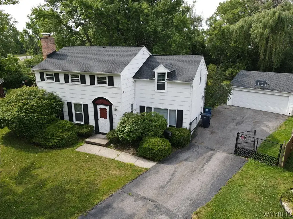 23 Millbrook Court, Amherst