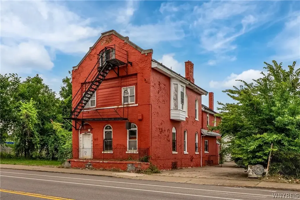 559 Genesee Street, Buffalo