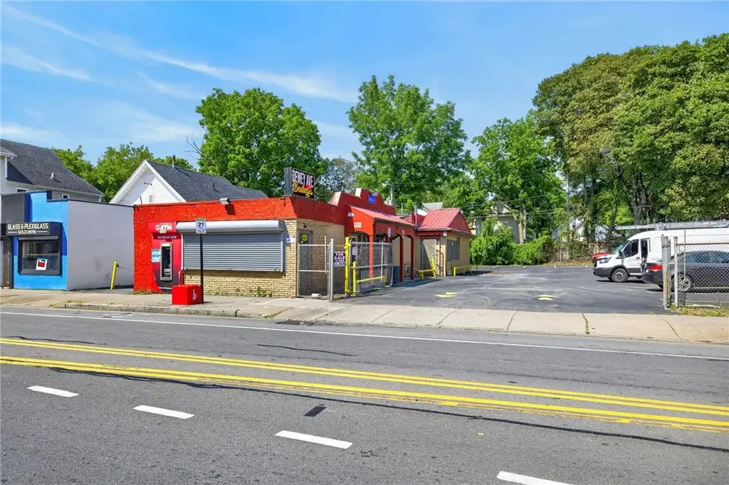 739 Dewey Avenue, Rochester