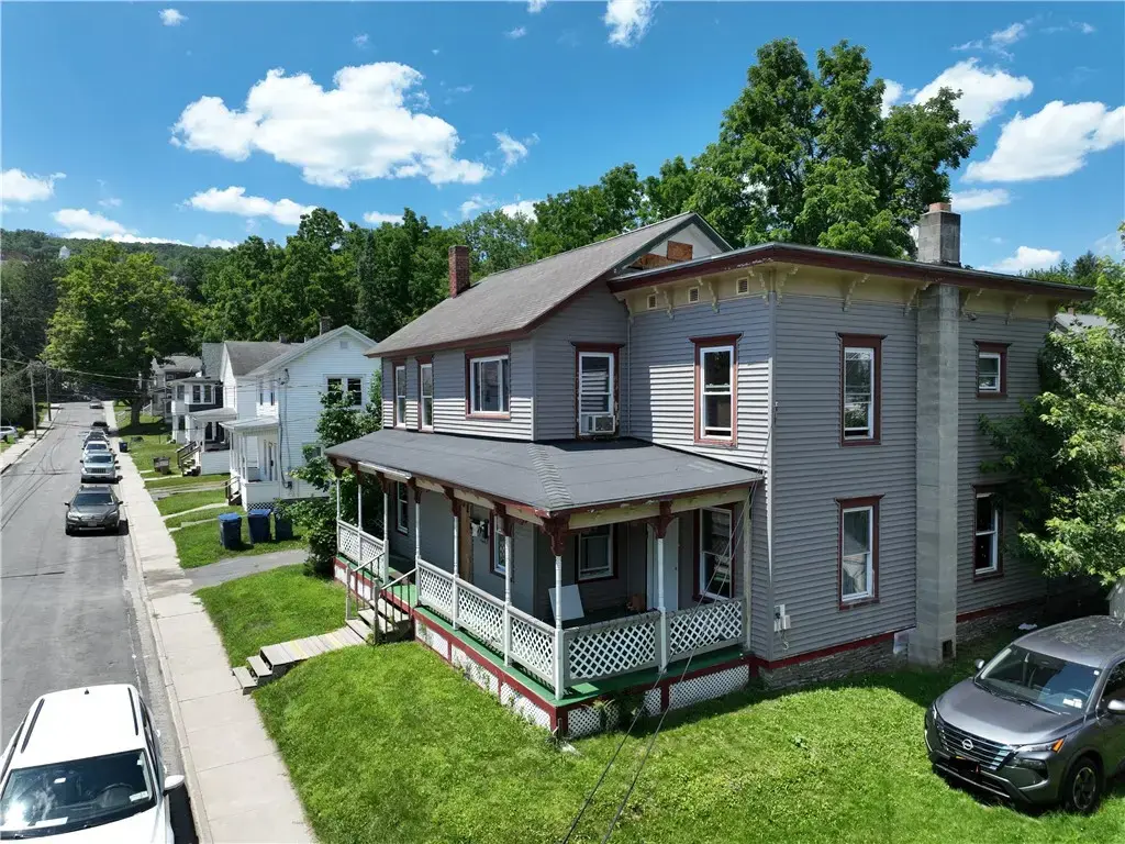 6 Columbia Street, Oneonta