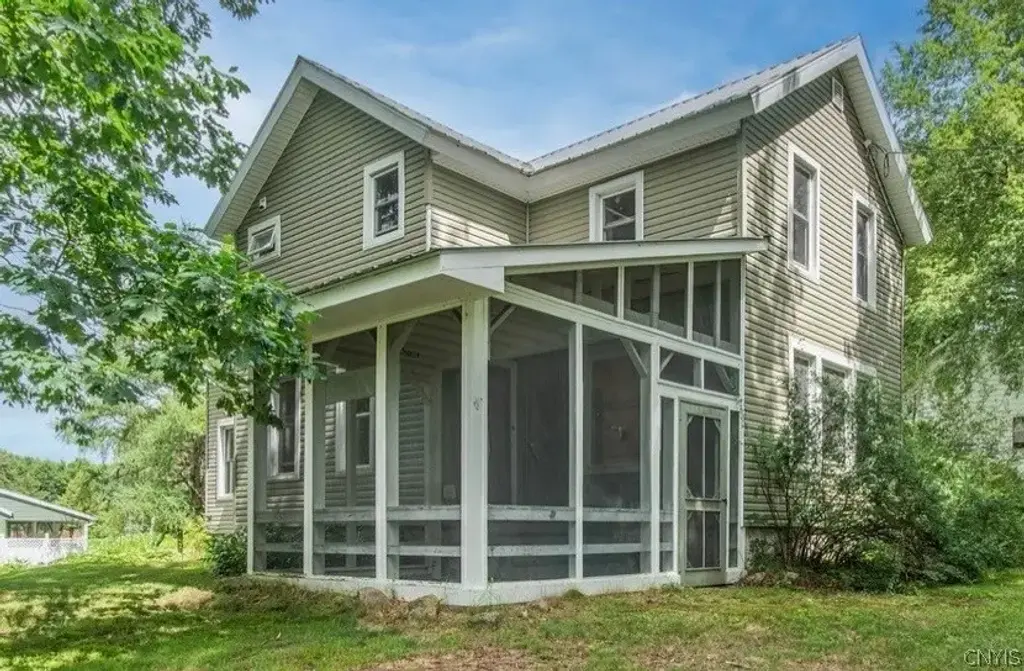 6523 Hilltop Road, Croghan