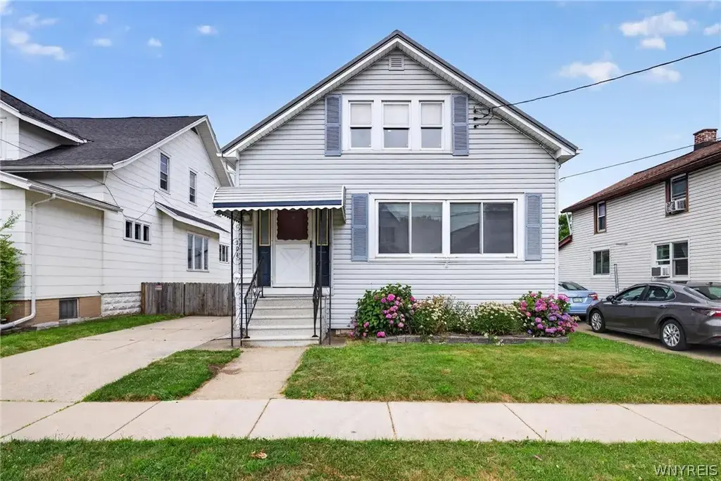 104 Bellwood Avenue, West Seneca