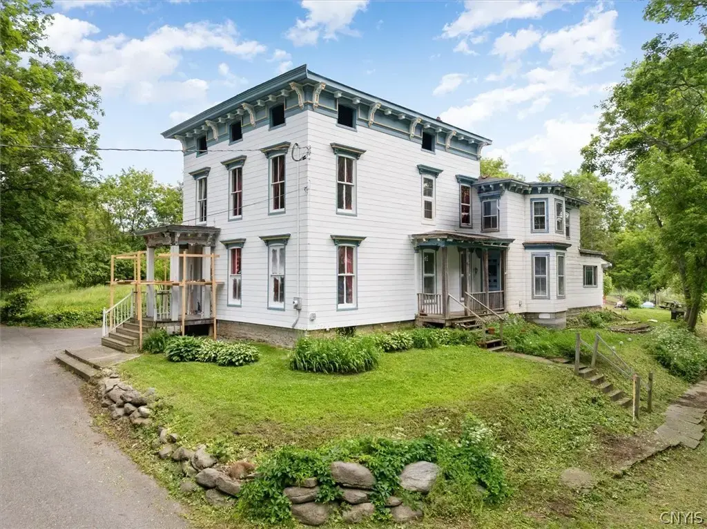 380 Stafford Avenue, Marshall
